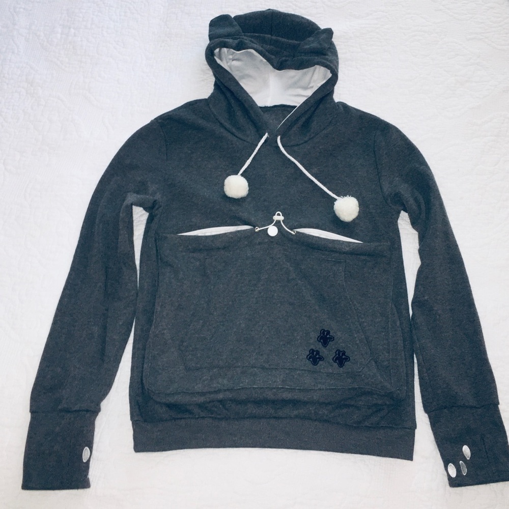 Kitty pouch pull-over sweater.